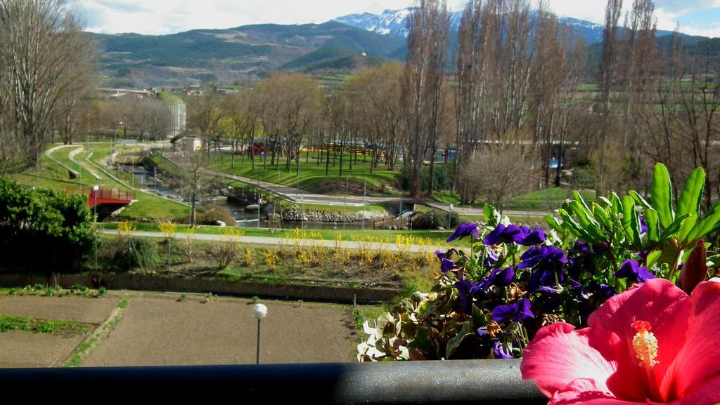 Casa Catharina Bed & Breakfast La Seu d'Urgell Exterior foto